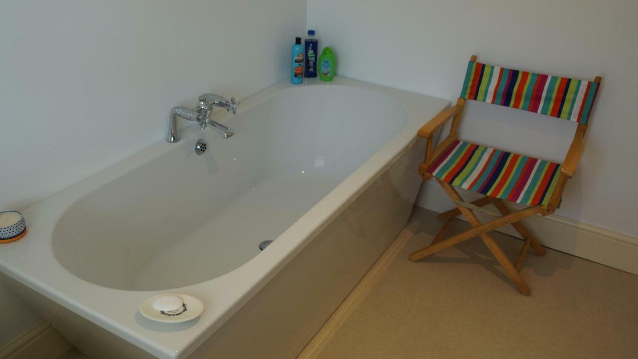 לו Foam Cottage מראה חיצוני תמונה